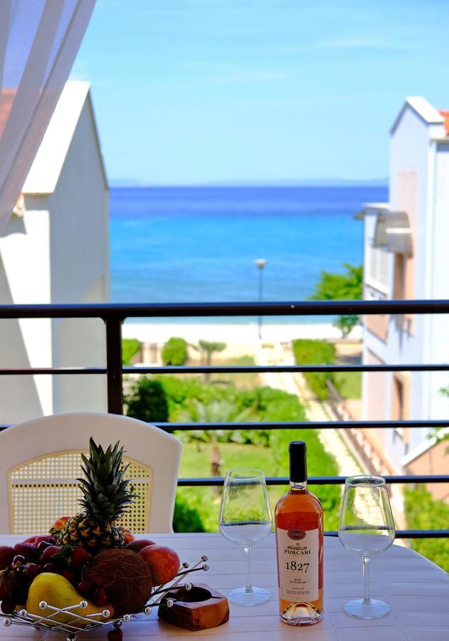 Apartments Alexandros Polychrono Exterior photo